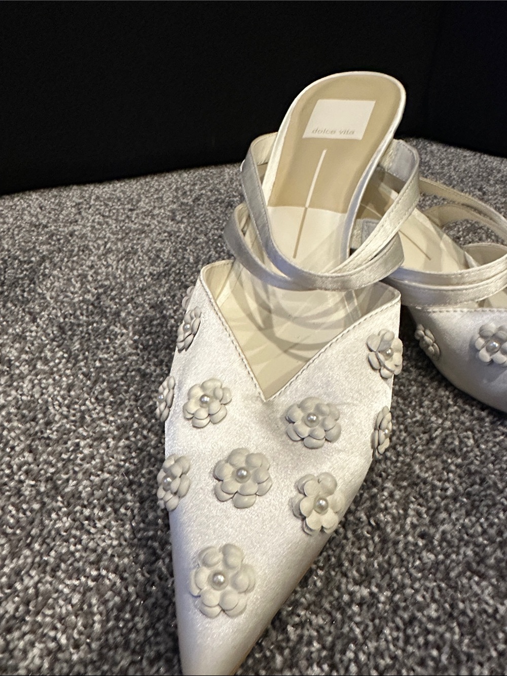 Dolce Vita Ivory Floral Pointed-Toe Slingback Mules - Picture 2 of 4